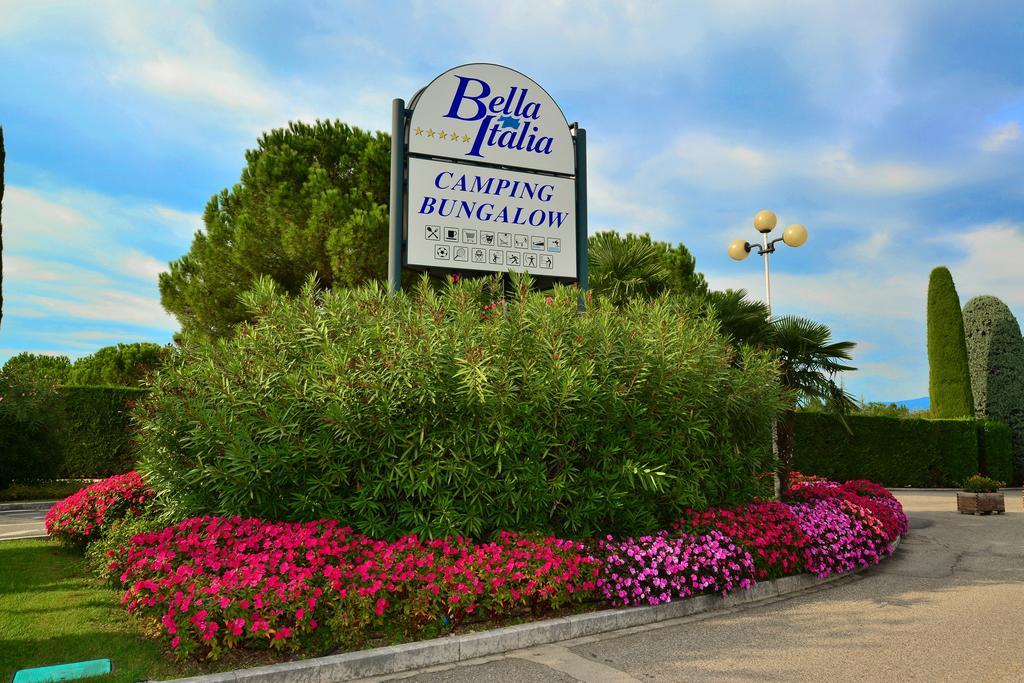 Отель Camping Bella Italia Пескьера-дель-Гарда Экстерьер фото
